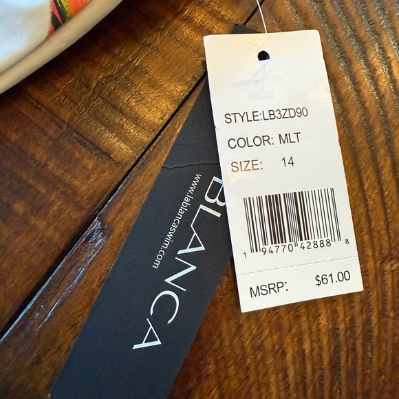 La Blanca Paradise City’ Bikini Bottom MRSP $61. - Picture 7 of 7